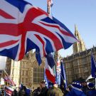 May pide aplazar el Brexit hasta junio